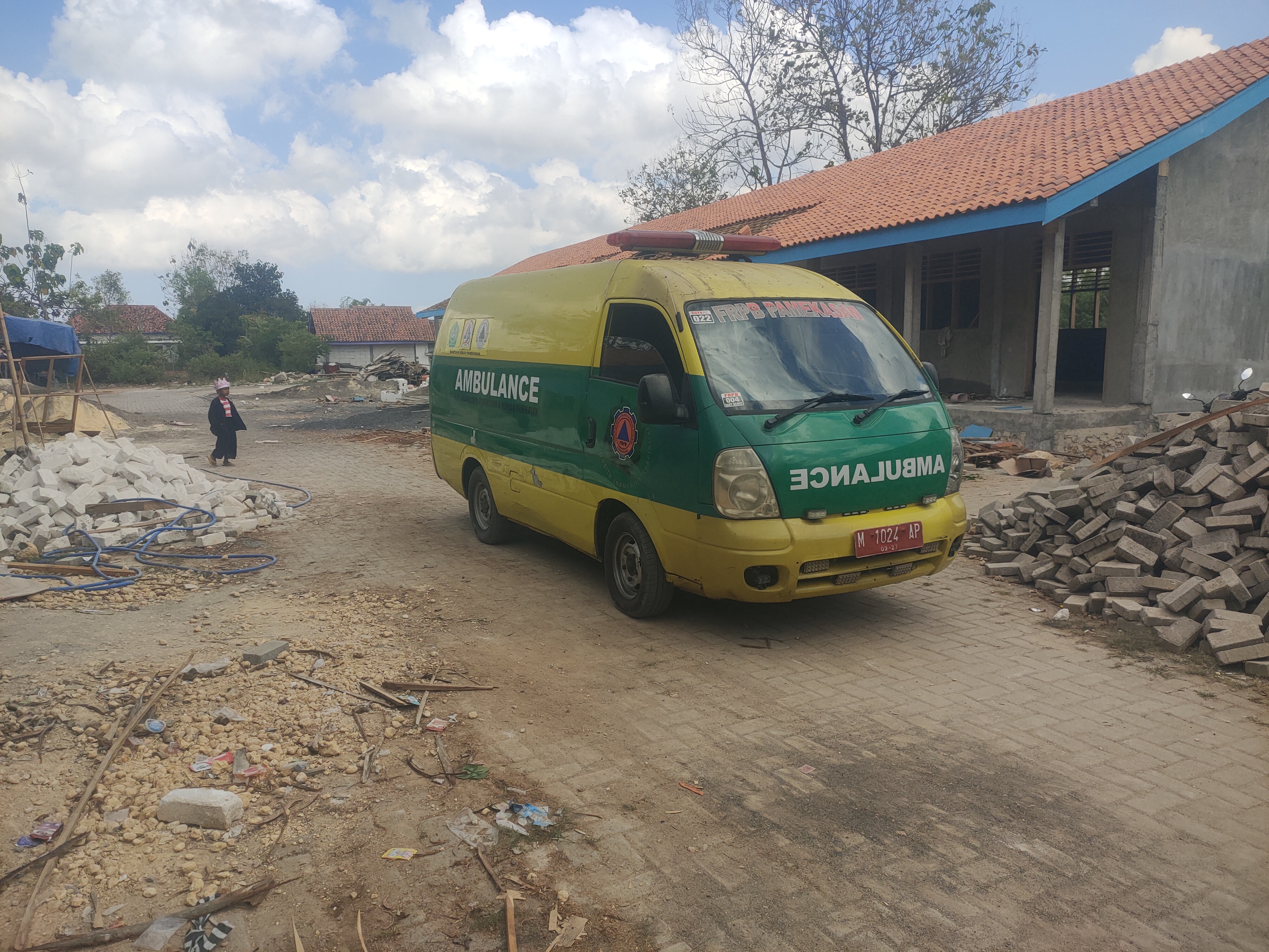 Ambulans Baby Gemoy